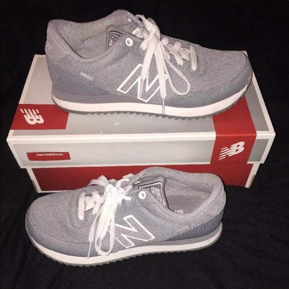 New Balance Shoes - Picture 2 of 6